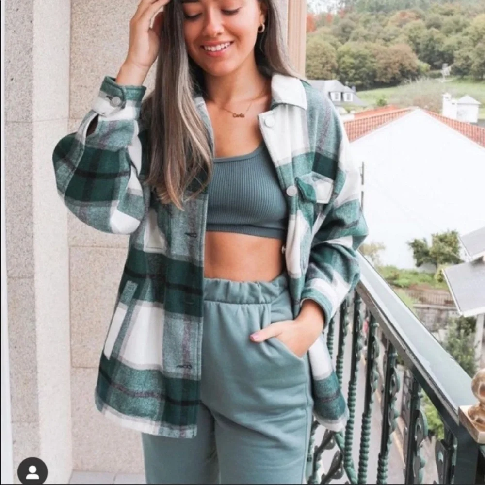 ZARA Blogger Favorite Plaid Shacket - Picture 3 of 8